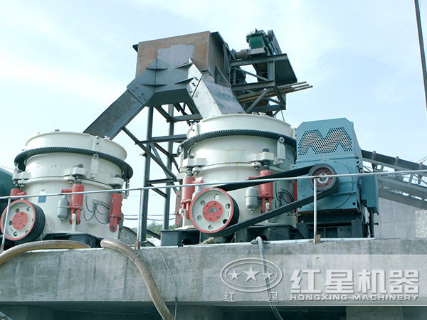 圓錐破碎機工作現場 圓錐破碎機工作現場