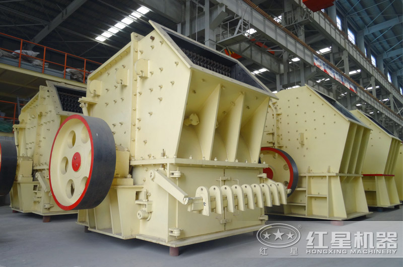 單段破碎機生產車間