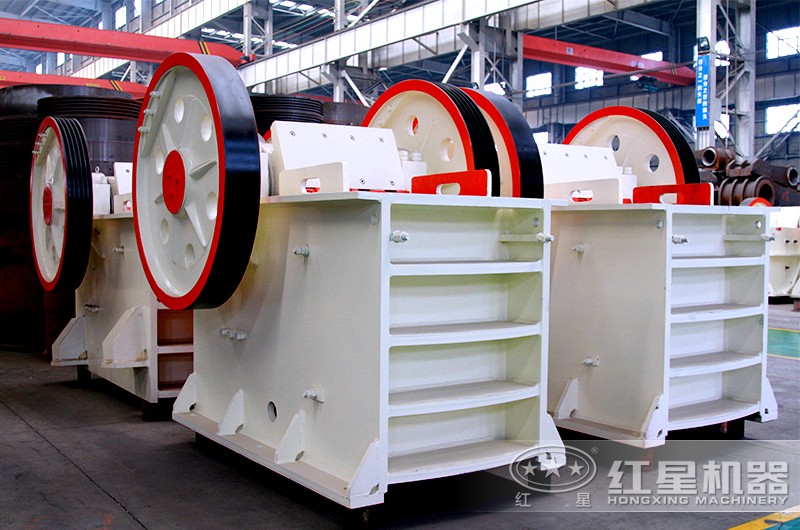 20萬(wàn)方青石能打出多少石頭？有省錢(qián)的石頭破碎設(shè)備配置方案推薦嗎？