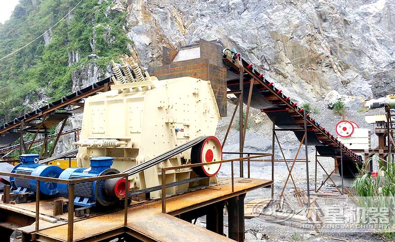 反擊式破碎機工作現場