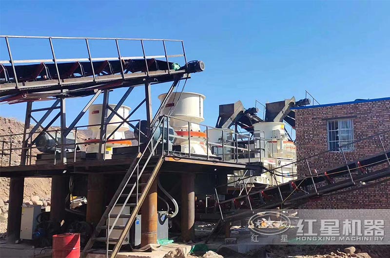 單缸圓錐破碎機加工現場實拍