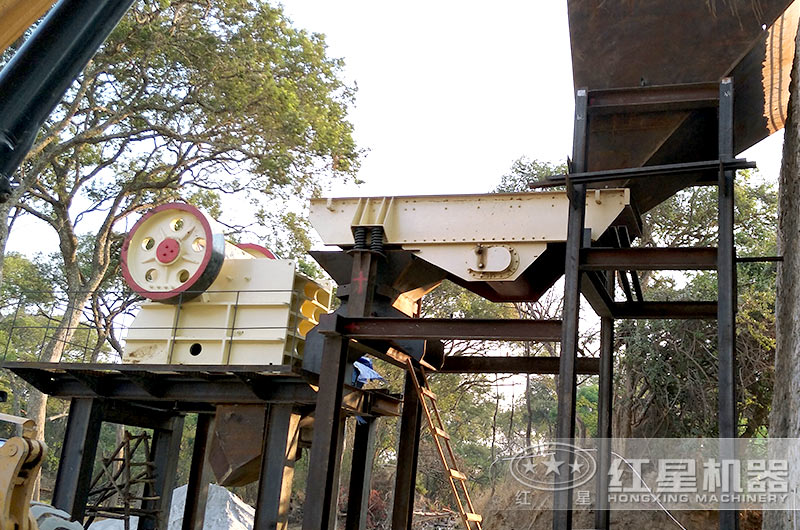 1000*1200顎式破碎機(jī)的價(jià)格是多少錢(qián)一臺(tái)？