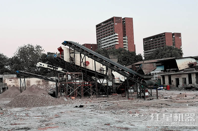 移動制砂現場 移動制砂現場