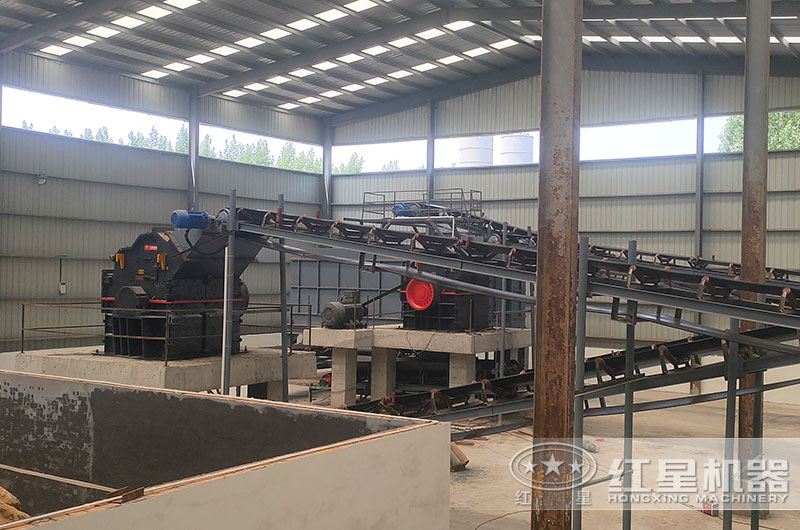 1414破碎機工作現場圖片