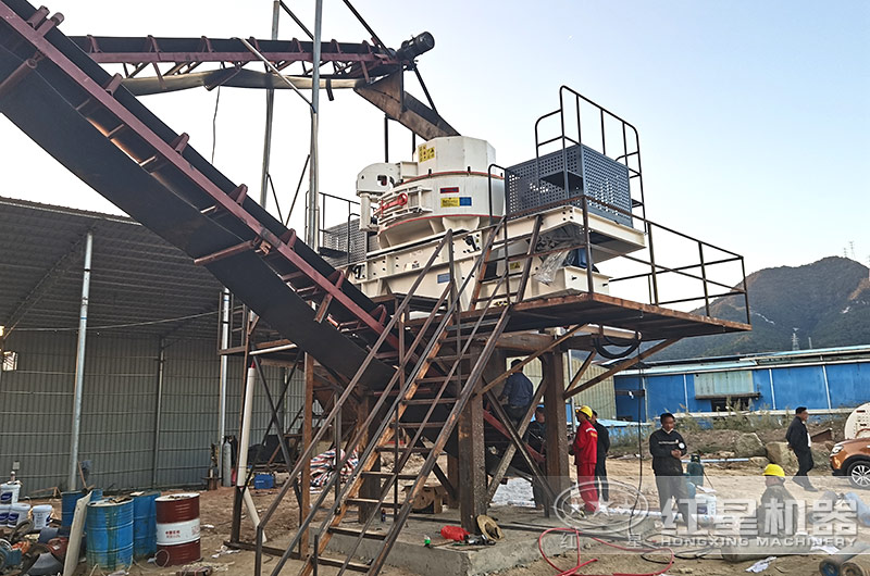 時產量200噸VSI制砂機作業現場 時產量200噸VSI制砂機作業現場